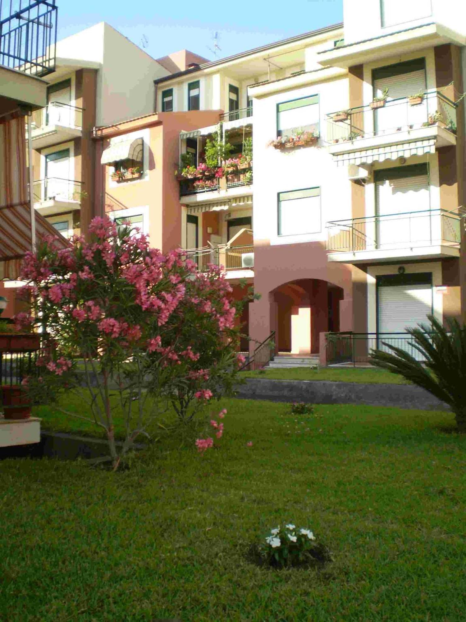 Suitehome Taormina Giardini Naxos Dış mekan fotoğraf