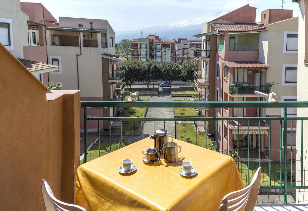 Suitehome Taormina Giardini Naxos Oda fotoğraf