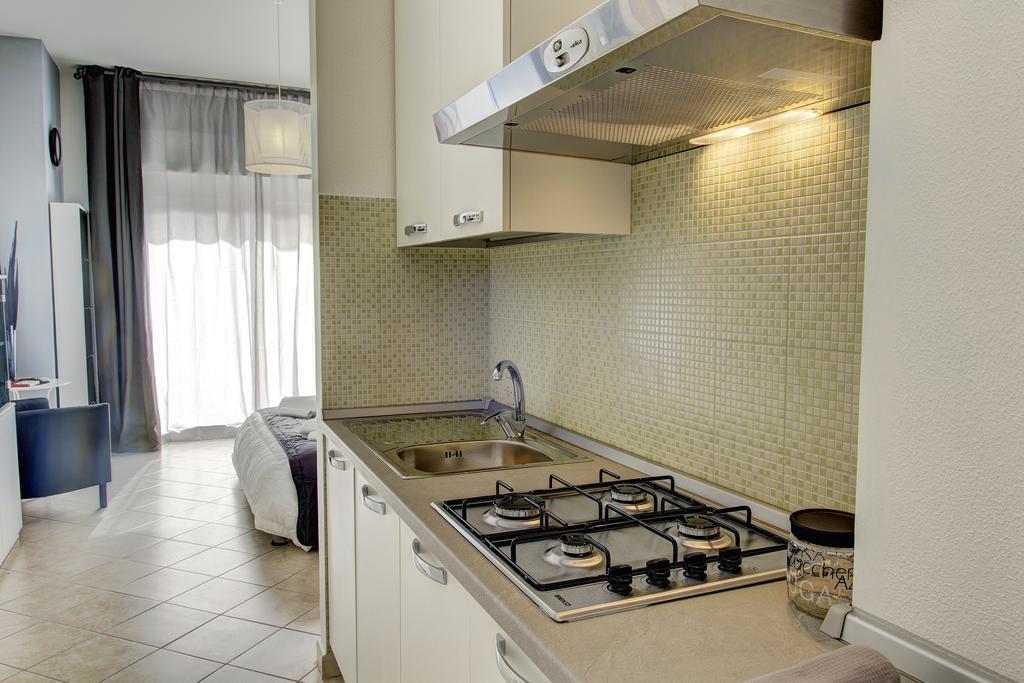 Suitehome Taormina Giardini Naxos Oda fotoğraf