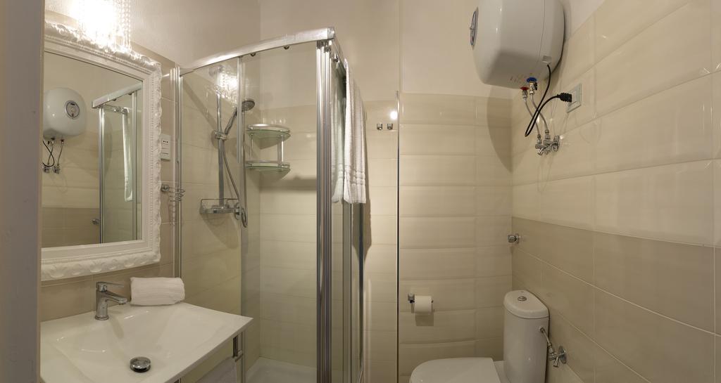 Suitehome Taormina Giardini Naxos Oda fotoğraf